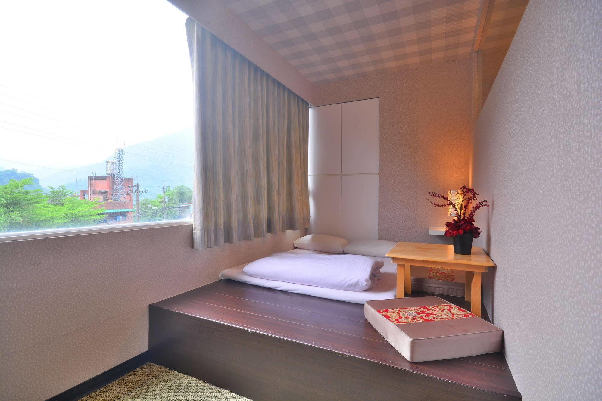 Hotel Courier Station Wulai Zewnętrze zdjęcie