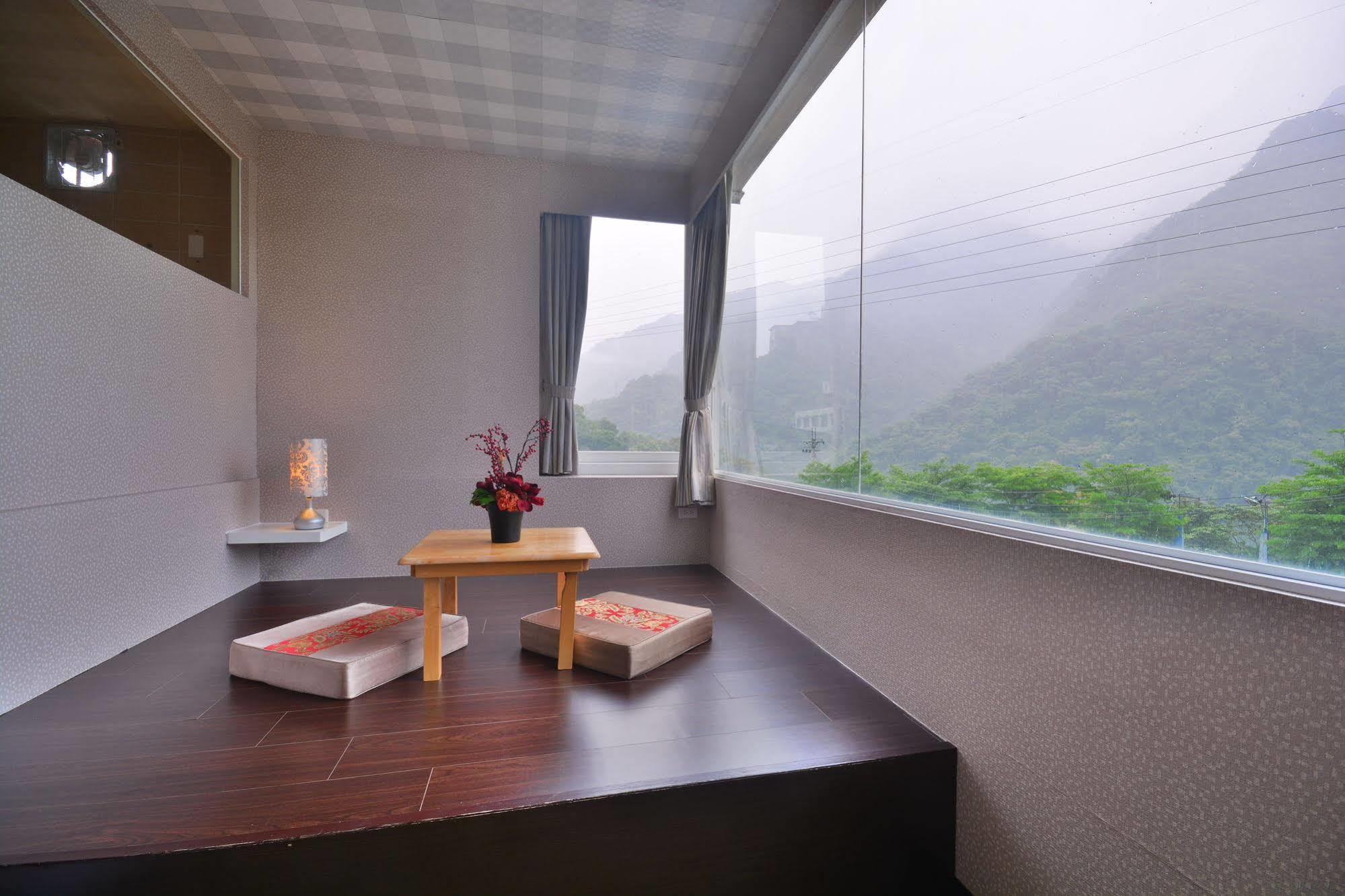 Hotel Courier Station Wulai Zewnętrze zdjęcie